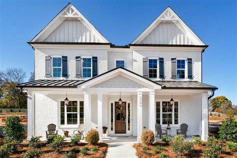 pictures of white siding houses